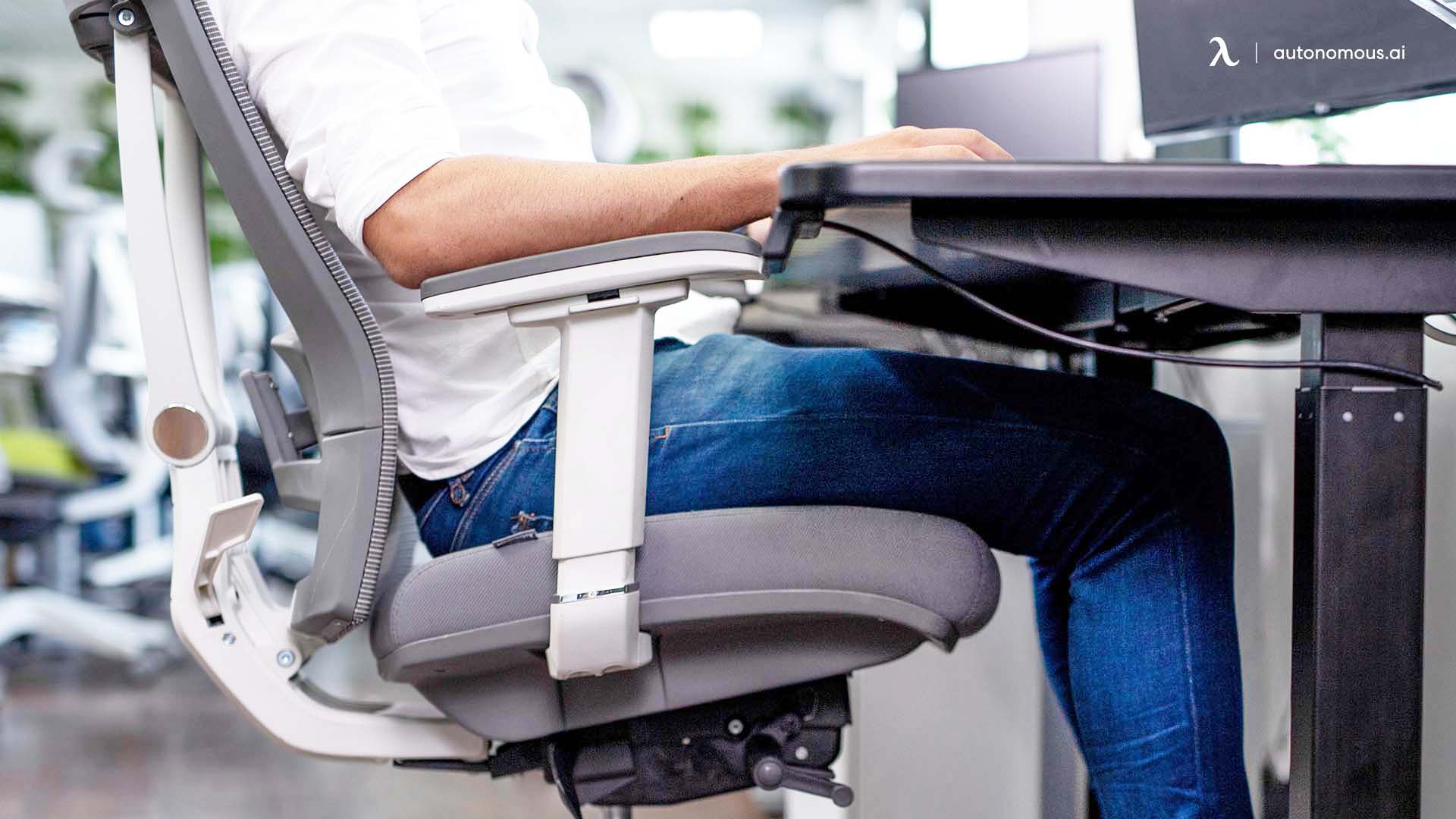 LOOKING FOR BEST OFFICE CHAIR AROUND YOUR PLACE