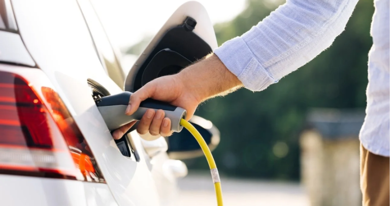 Enhancing Driving Experience: Why Leasing Provides Access To New Features
